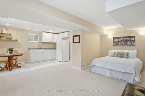 Photo 22 at 423 Hewitt Circle, Summerhill Estates, Newmarket