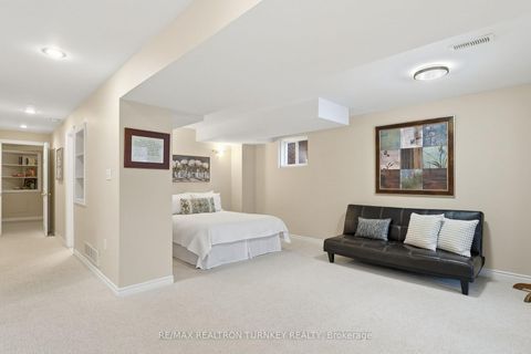 Photo 23 at 423 Hewitt Circle, Summerhill Estates, Newmarket