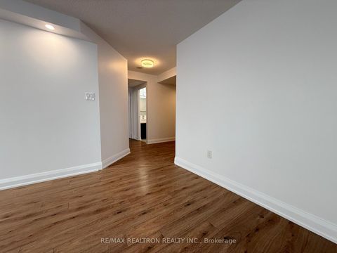 Photo 15 at 1106 - 7601 Bathurst Street, Yorkhill, Vaughan