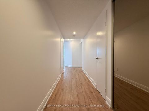 Photo 17 at 1106 - 7601 Bathurst Street, Yorkhill, Vaughan