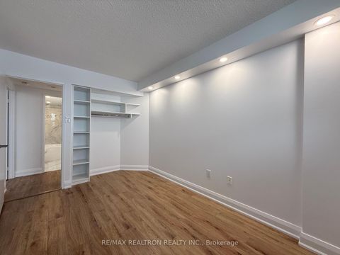 Photo 21 at 1106 - 7601 Bathurst Street, Yorkhill, Vaughan