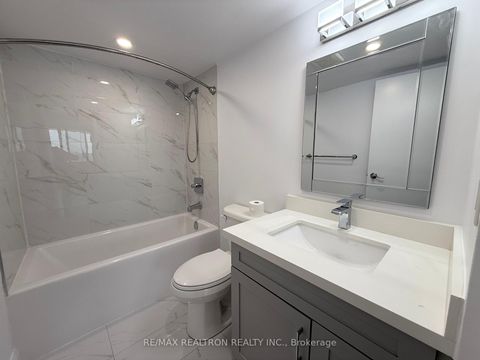 Photo 26 at 1106 - 7601 Bathurst Street, Yorkhill, Vaughan