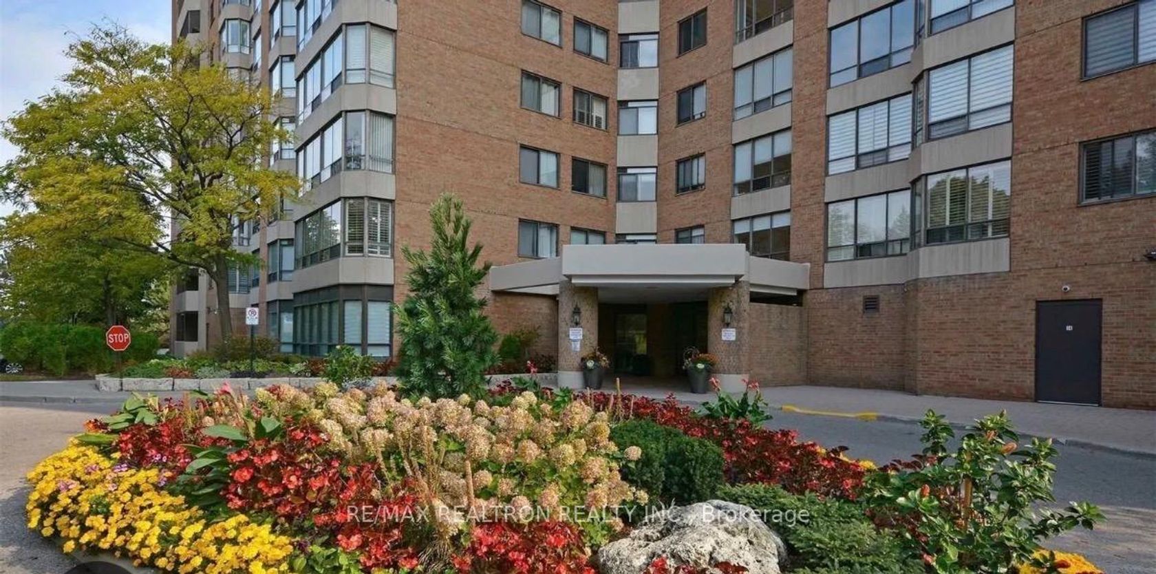 1106 - 7601 Bathurst Street, Yorkhill, Vaughan photo number 2