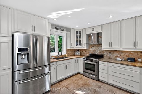 Photo 11 at 136 Birchwood Drive, East Bayfield, Barrie