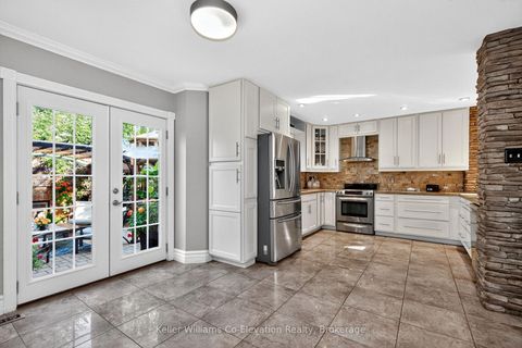 Photo 12 at 136 Birchwood Drive, East Bayfield, Barrie
