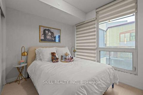 Photo 12 at 10 De Boers, Unit 315 Drive, York University Heights, Toronto