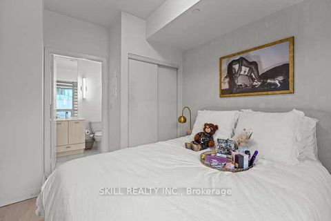 Photo 13 at 10 De Boers, Unit 315 Drive, York University Heights, Toronto