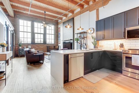 Photo 13 at 310 - 543 Timothy Street W, Central Newmarket, Newmarket