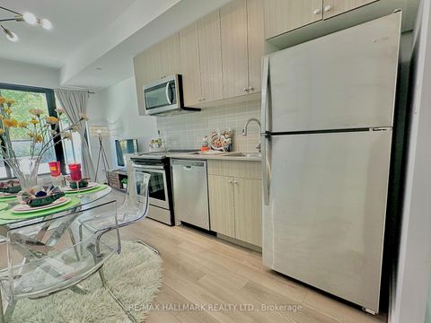 Photo 11 at 223 - 2799 Kingston Road, Cliffcrest, Toronto