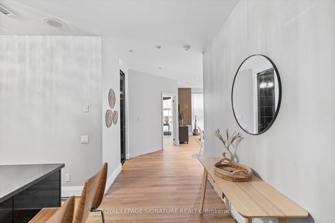 Photo 3 at 1201 - 393 King Street W, Waterfront Communities C1, Toronto