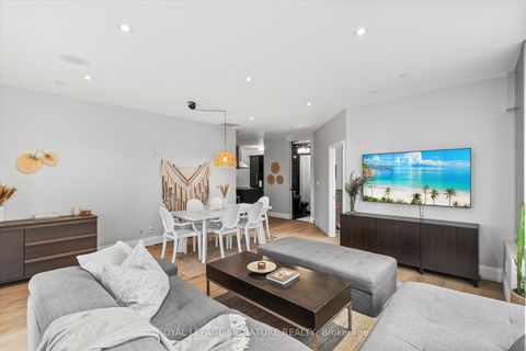 Photo 5 at 1201 - 393 King Street W, Waterfront Communities C1, Toronto