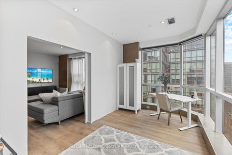 Photo 12 at 1201 - 393 King Street W, Waterfront Communities C1, Toronto