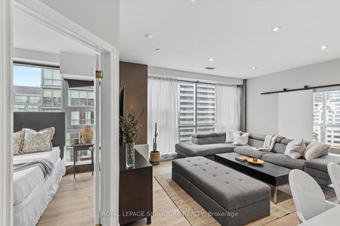Photo 14 at 1201 - 393 King Street W, Waterfront Communities C1, Toronto