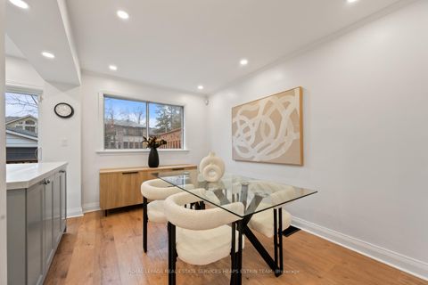 Photo 7 at 54 Thursfield Crescent, Leaside, Toronto