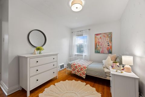 Photo 16 at 54 Thursfield Crescent, Leaside, Toronto