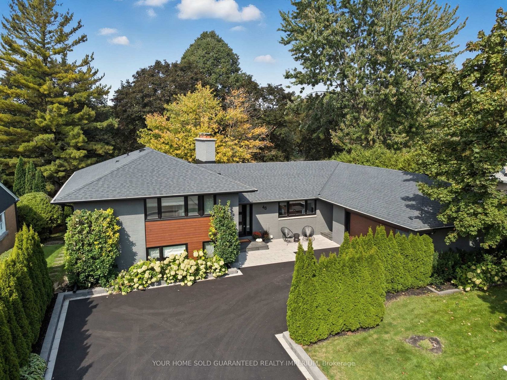 48 Royal Road, Aurora Village, Aurora photo number 2