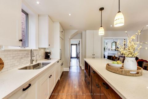 Photo 10 at 275 Fairlawn Avenue, Lawrence Park North, Toronto