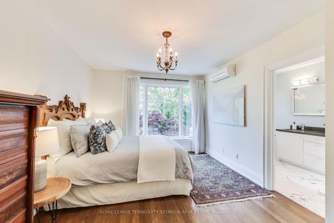 Photo 16 at 275 Fairlawn Avenue, Lawrence Park North, Toronto