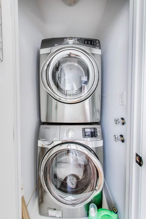 Photo 29 at 275 Fairlawn Avenue, Lawrence Park North, Toronto