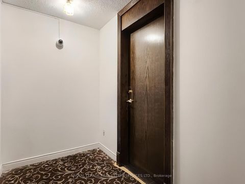 Photo 5 at 308 - 51 Baffin Court, Langstaff, Richmond Hill