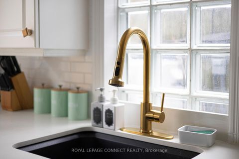 Photo 14 at 238 River Street, South St. James Town, Toronto