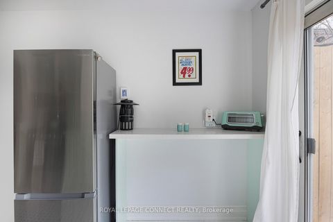 Photo 16 at 238 River Street, South St. James Town, Toronto