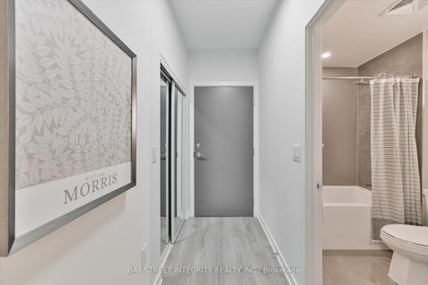 Photo 6 at 909 - 10 De Boers Drive, York University Heights, Toronto