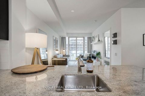 Photo 8 at 519 - 560 Front Street W, Waterfront Communities C1, Toronto