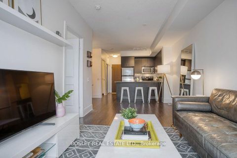 Photo 16 at 519 - 560 Front Street W, Waterfront Communities C1, Toronto