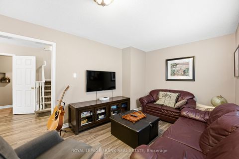 Photo 6 at 63 Farncomb Crescent, Bowmanville, Clarington