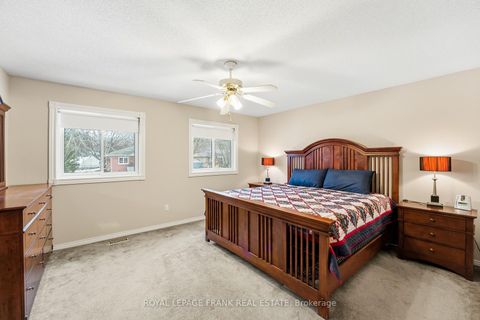 Photo 15 at 63 Farncomb Crescent, Bowmanville, Clarington