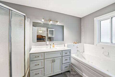 Photo 16 at 63 Farncomb Crescent, Bowmanville, Clarington