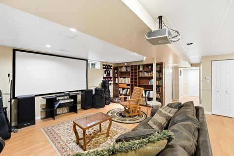 Photo 24 at 63 Farncomb Crescent, Bowmanville, Clarington