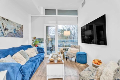 Photo 2 at 112 - 4800 Highway 7 Road, East Woodbridge, Vaughan