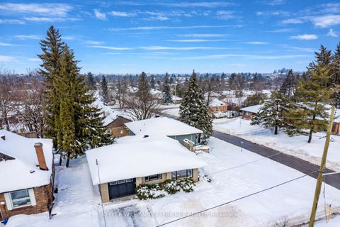 Photo 3 at 54 Eugenia Street, Codrington, Barrie