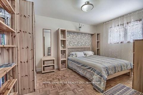 Photo 16 at 17 Yongehurst Road, North Richvale, Richmond Hill