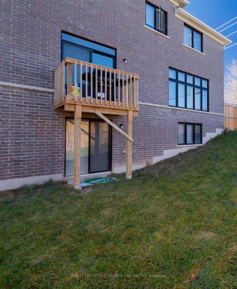 Photo 22 at 30 Sam Battaglia Crescent, Sutton & Jackson's Point, Georgina