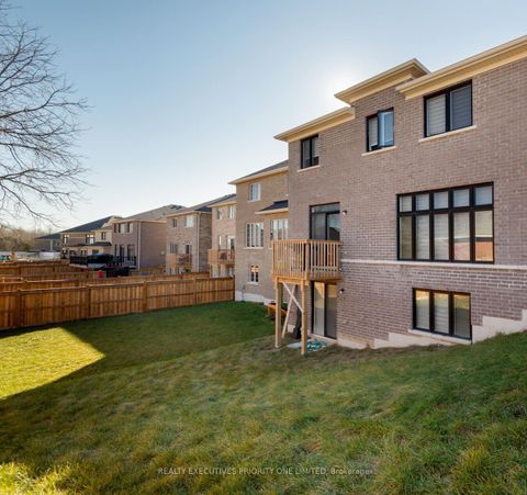 Photo 23 at 30 Sam Battaglia Crescent, Sutton & Jackson's Point, Georgina