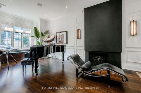 Photo 11 at 176 Balmoral Avenue, Casa Loma, Toronto