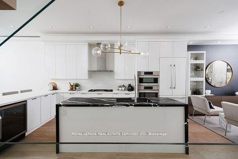 Photo 7 at 121 Markham Street, Bellwoods, Toronto