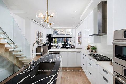 Photo 11 at 121 Markham Street, Bellwoods, Toronto