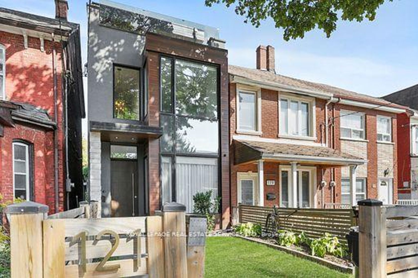 121 Markham Street, Bellwoods, Toronto 