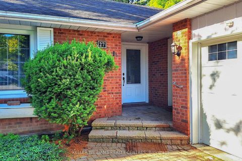 Photo 7 at 27 Hawthorne Lane, Aurora Village, Aurora