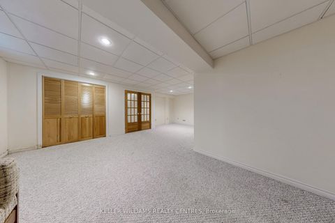 Photo 25 at 27 Hawthorne Lane, Aurora Village, Aurora