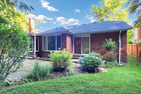 Photo 27 at 27 Hawthorne Lane, Aurora Village, Aurora