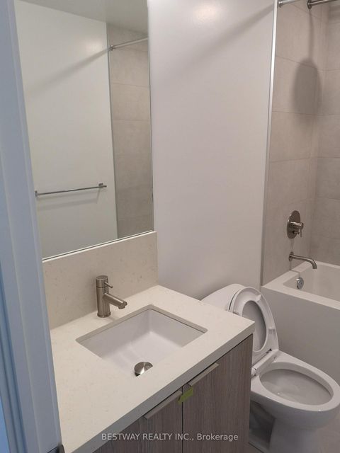 Photo 9 at 1611 - 2020 Bathurst Street, Cedarvale, Toronto