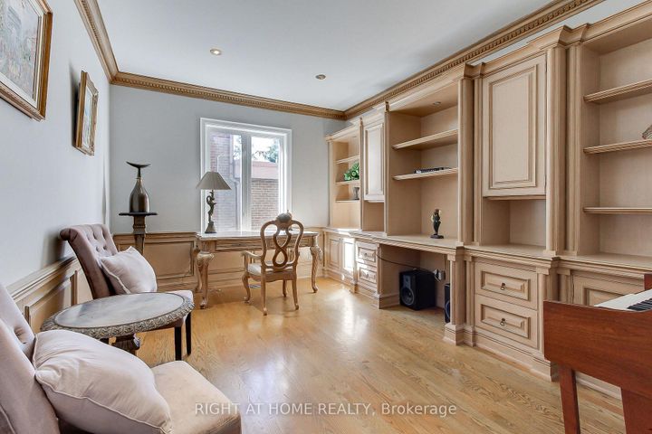 Photo 19 at 185 King High Drive, Beverley Glen, Vaughan