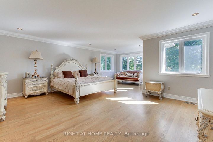 Photo 22 at 185 King High Drive, Beverley Glen, Vaughan