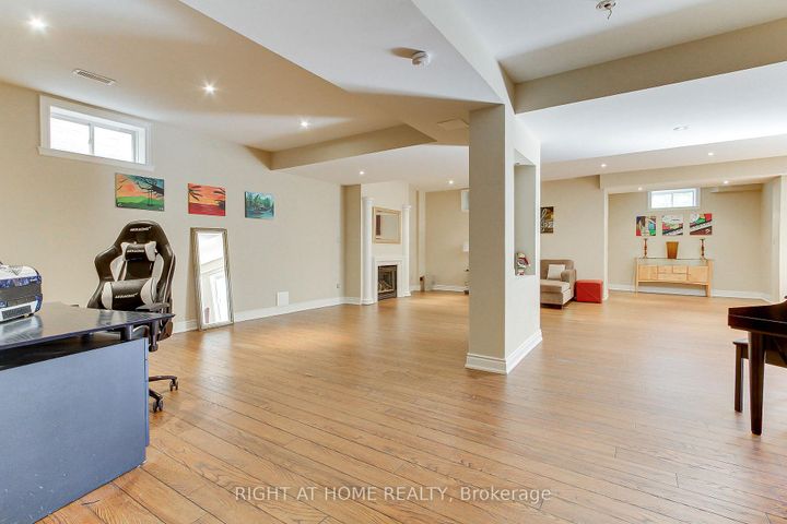 Photo 39 at 185 King High Drive, Beverley Glen, Vaughan