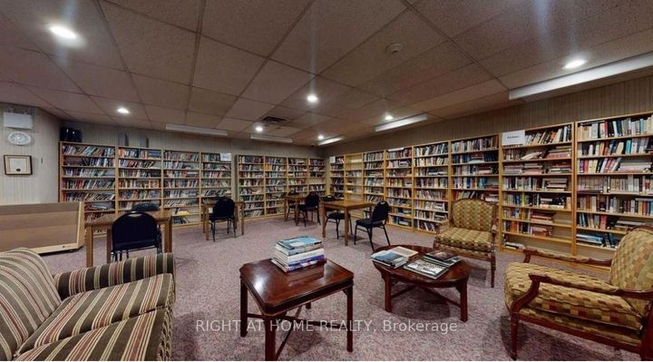 Photo 2 at 607 - 45 Carlton Street, Yonge Corridor, Toronto